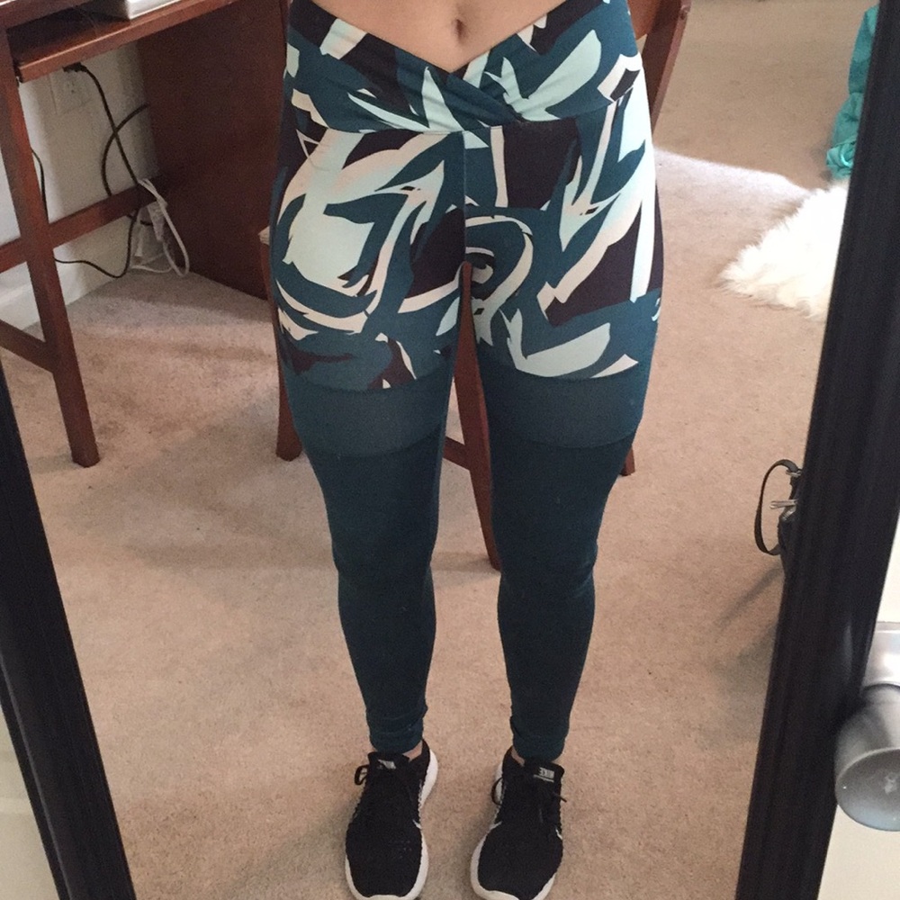 NIKKI B GYMSHARK LEGGINGS